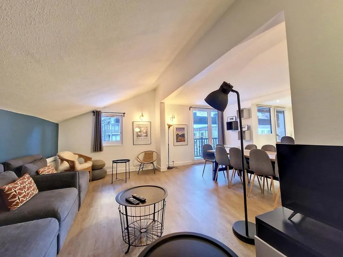 Appartement Duplex Au Centre, Ski Aux Pieds, Renove Et Spacieux - Fr-1-518-95 Val-d'Isere Apartment